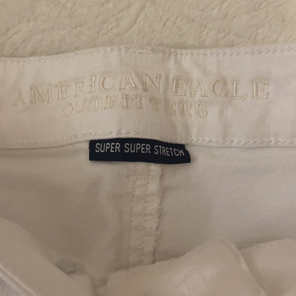 American Eagle white hi-rise shortie - Picture 2 of 4